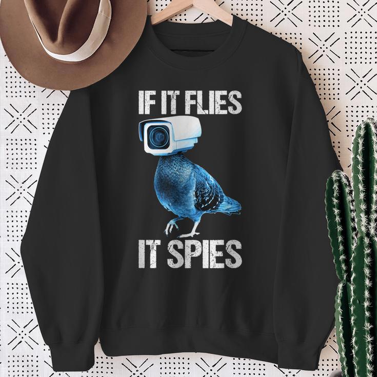 Pigeons Aren't Real If It Flies It Spies Sweatshirt Geschenke für alte Frauen