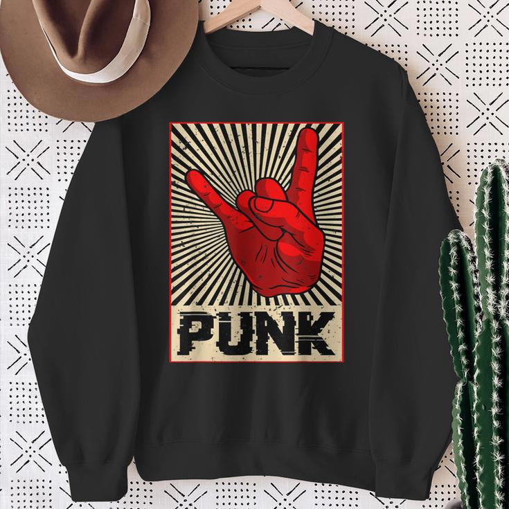 Punk Rock Music Against Nazis Against Right Sweatshirt Geschenke für alte Frauen