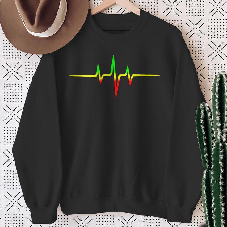 Reggae Heartbeat Pulse Frequency Music Wave Colours Sweatshirt Geschenke für alte Frauen