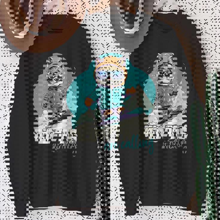 Skiing Cat Winter Sports Adventure Downhill Fun Sweatshirt Gifts for Old Women