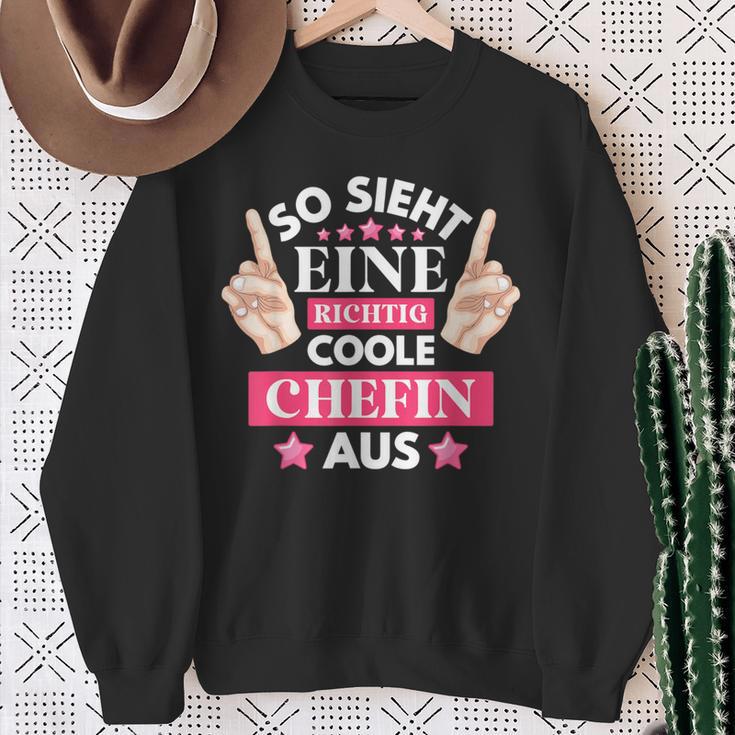 So Ssieht Eine Coole Chefin Aus S Sweatshirt Geschenke für alte Frauen