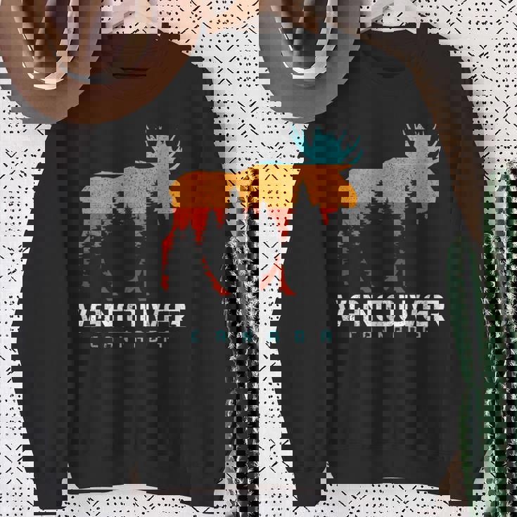 Vancouver Bc Canada Vintage Pride Souvenir Moose Nature Sweatshirt Gifts for Old Women
