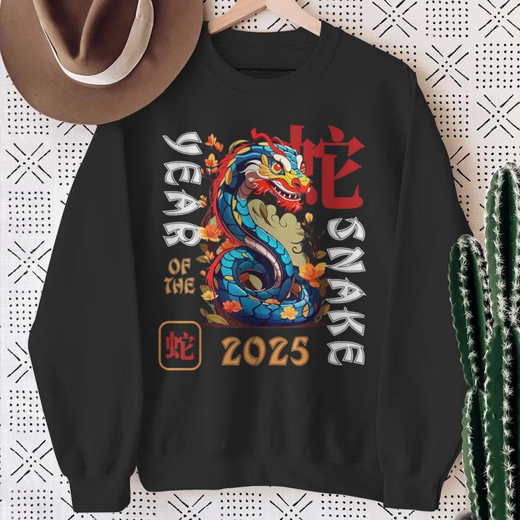 Year Of The Snake 2025 Zodiac Chinese New Year 2025 Sweatshirt Geschenke für alte Frauen