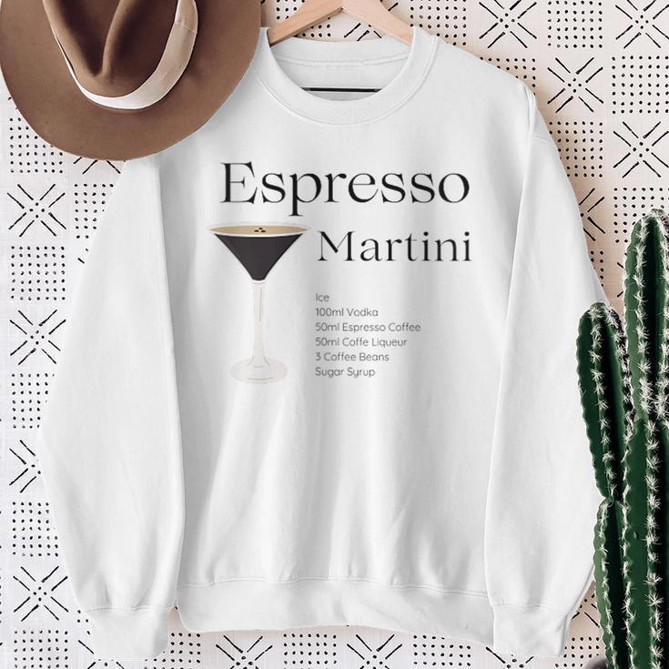 Espresso Martini With Recipe And Glass Sweatshirt Geschenke für alte Frauen