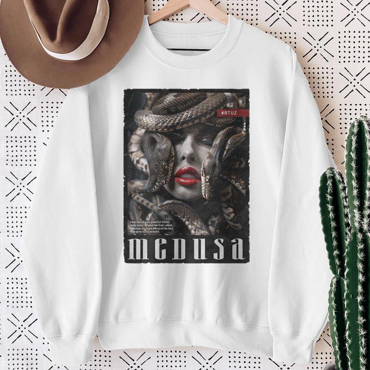 Goddess Snake Greek Mythology Backprint Medusa Sweatshirt Geschenke für alte Frauen