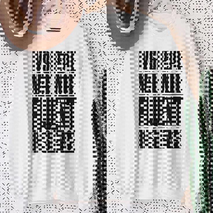 J'aimerais Que Les Gens Parlent Plus Couramment Le Silence Activisme Sweater e Cadeaux pour les femmes âgées