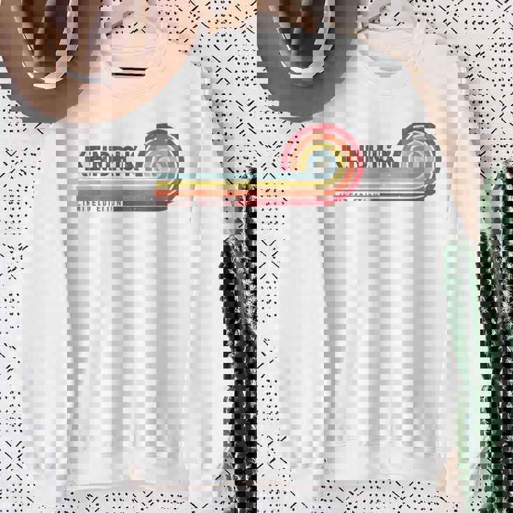 I Love Kendrick Personalizado Retro Sunset Primer Nombre Camisa de entrenamiento Regalos para ancianas