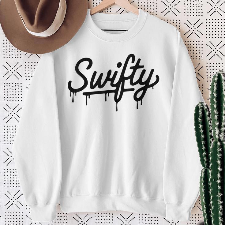 Swifty Fan Merch Ns First Name Taylor Outfit Drip Gray Sweatshirt Geschenke für alte Frauen