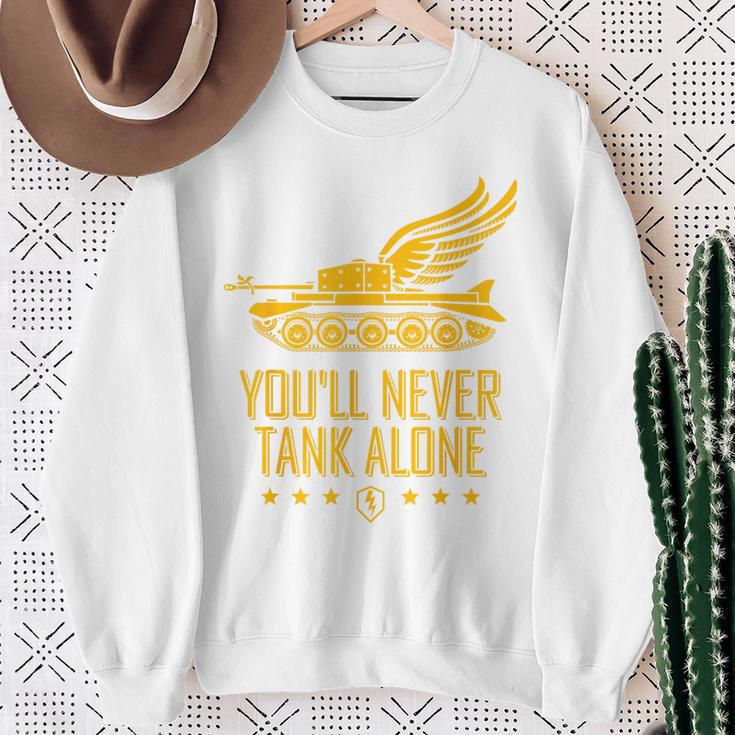 World Of Tanks Blitz You'll Never Tank Alone Sweatshirt Geschenke für alte Frauen