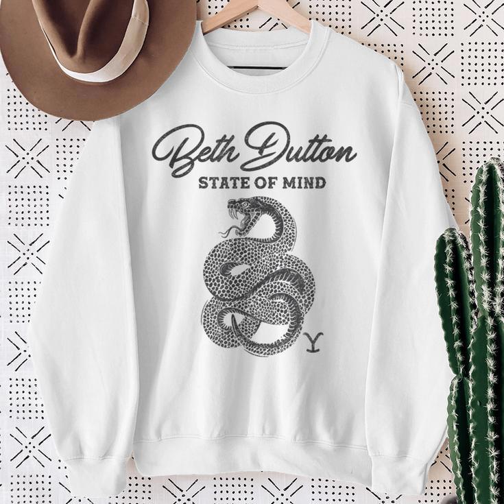 Yellowstone Centered Beth Dutton Gray Sweatshirt Geschenke für alte Frauen