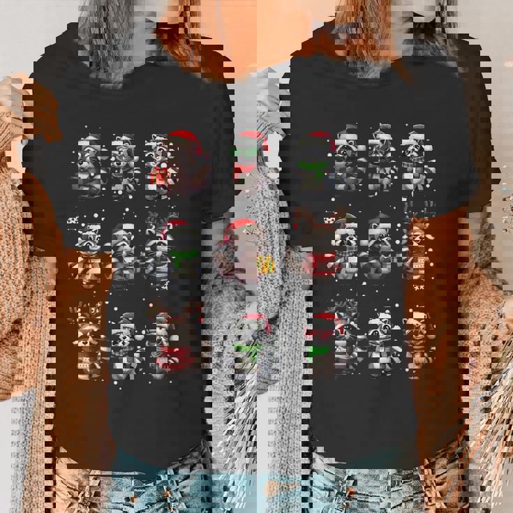 Raccoon Lover Women's T-Shirt - Festive Christmas Lights Design