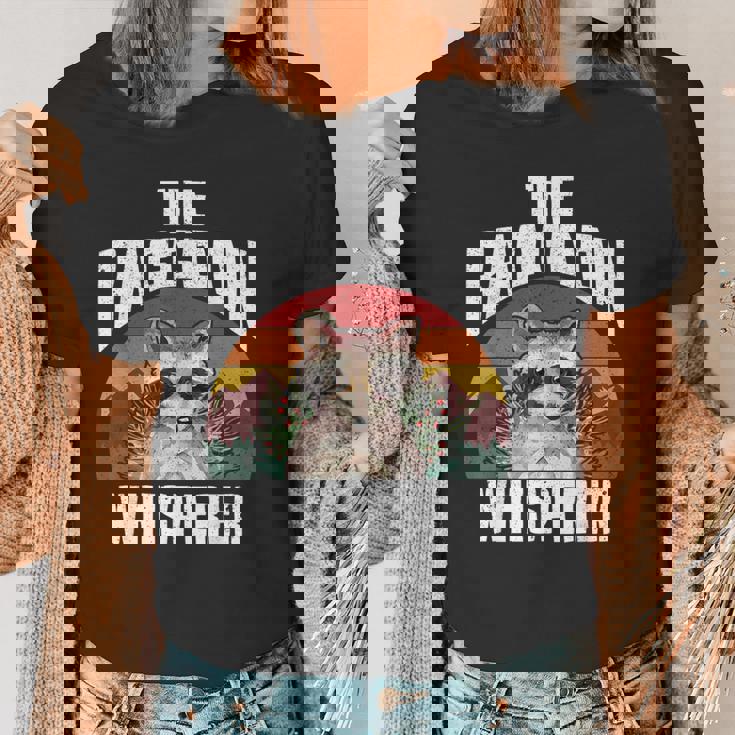 Raccoon Whisperer Vintage Women's T-Shirt - Retro Animal Lover