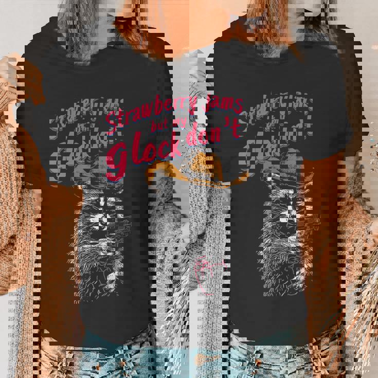 Women's T-Shirt - Quirky Raccoon Design for Fun Outings