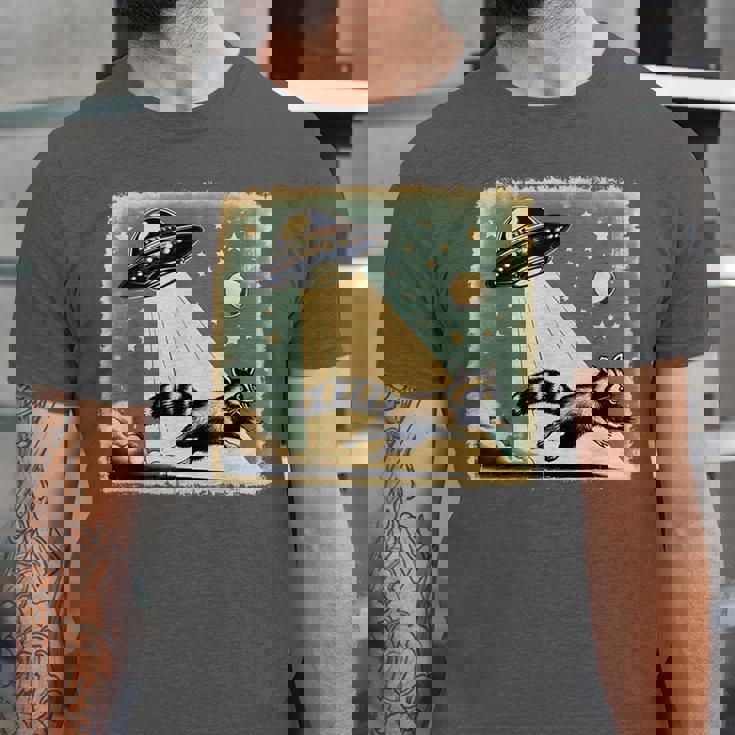 Alien Raccoon UFO Graphic Unisex T-Shirt | Vintage Design