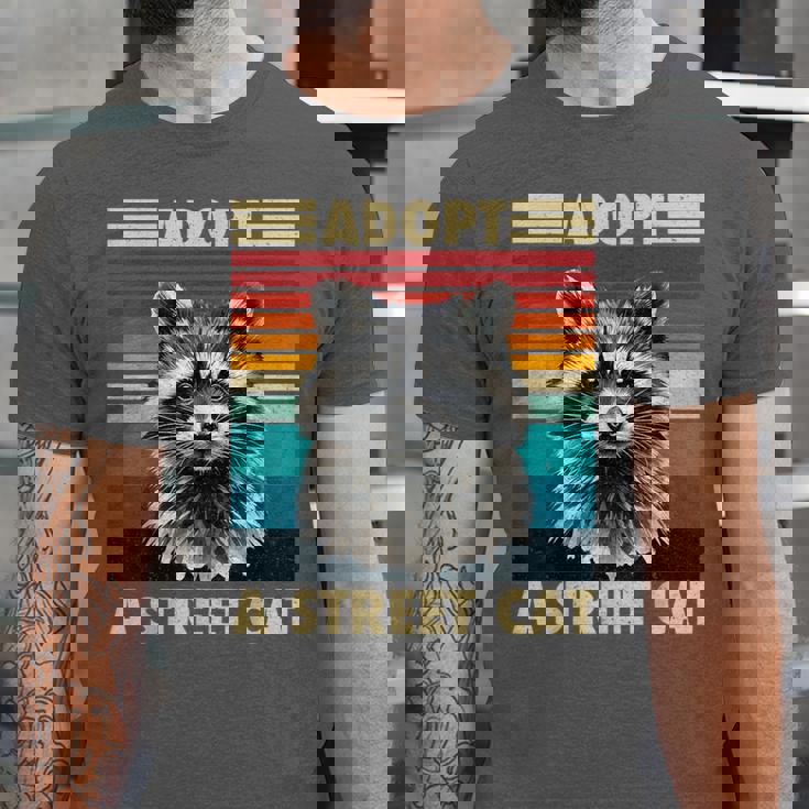 Vintage Raccoon Unisex T-Shirt - Retro Style for All Ages