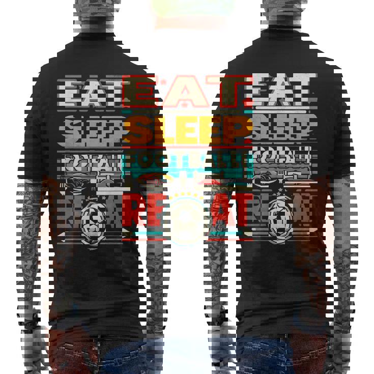 Eat Sleep Football Repeat Divertido Jugador Retro Amante Del Fútbol Camiseta Hombre Estampado Espalda