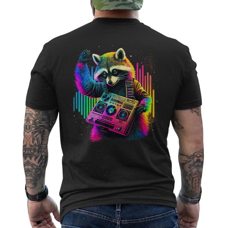 Future Raccoon Dj Retro Party Dj Badger Synthwave T-Shirt mit Rückendruck