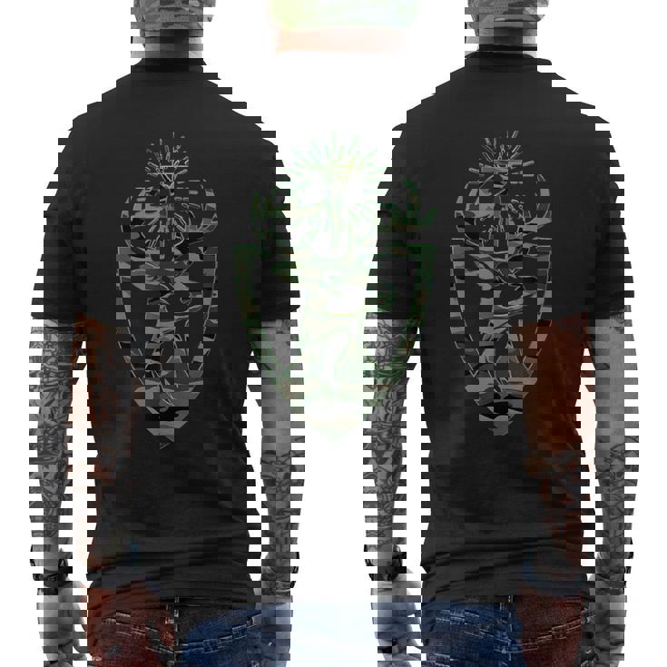Hubert Hubertus Patron De Saint Des Chasseurs De Cerf Camo Homme T-shirt imprimé au dos
