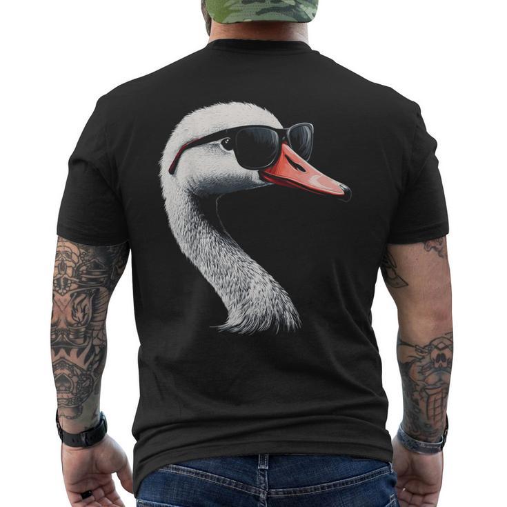 Swan Bird Graphic Animal Illustration Sunglasses Swan T-Shirt mit Rückendruck