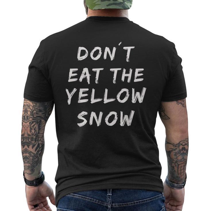 Yellow Snow Ski Snowboard Apres Ski Party Outfit T-Shirt mit Rückendruck