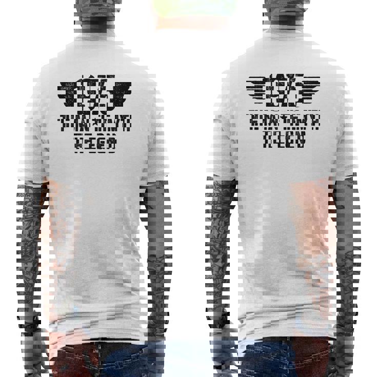 1975 The Man The Myth The Legend Camiseta Hombre Estampado Espalda