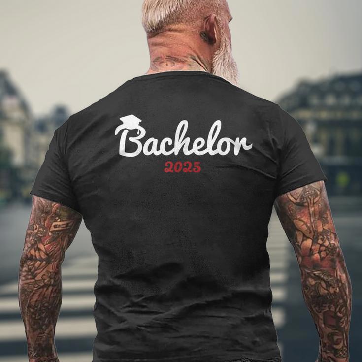 Bachelor Hut 2025 Abschluss Geschenk Bachelorabschluss T-Shirt mit Rückendruck Geschenke für alte Männer