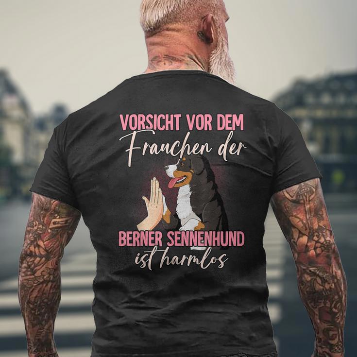 Bernese Mountain Dog Orsichtor Dem Frauchen T-Shirt mit Rückendruck Geschenke für alte Männer