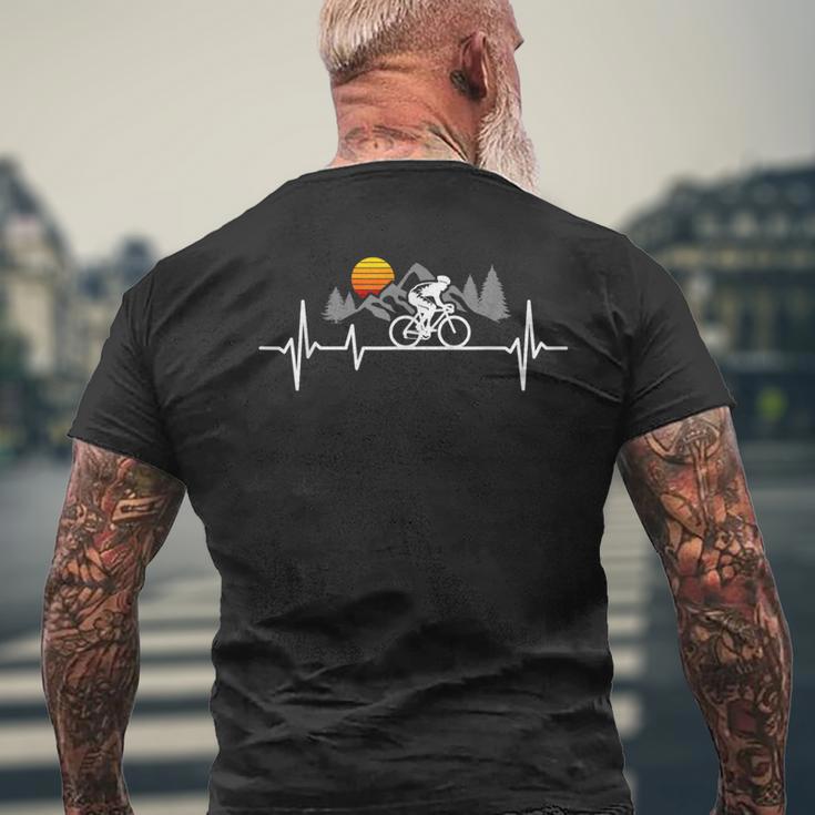 Bicycle Heartbeat Cyclist Road Bike T-Shirt mit Rückendruck Geschenke für alte Männer