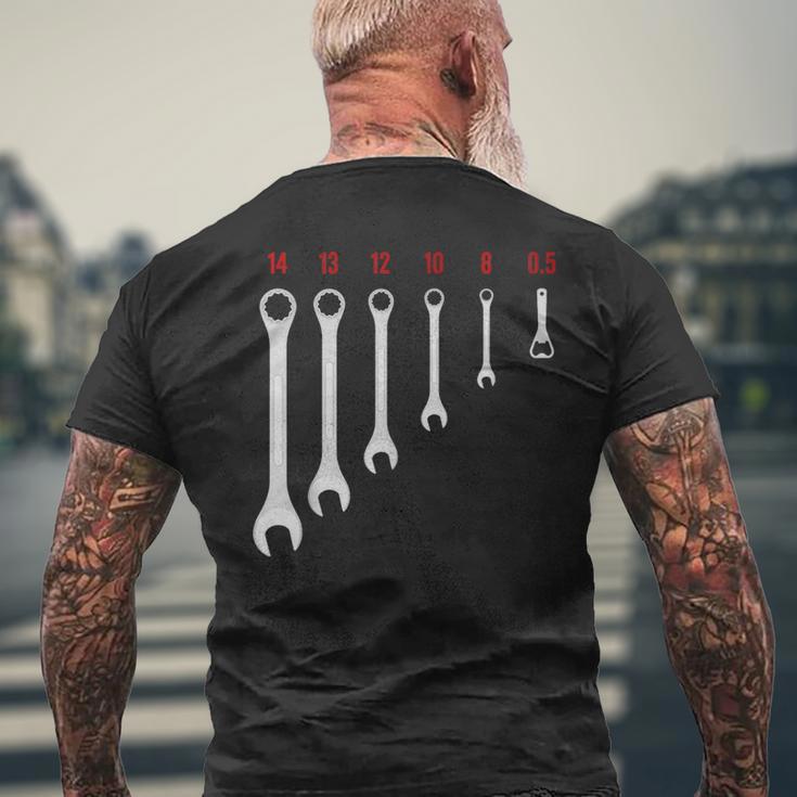 Car Mechanic Wrench Tool T-Shirt mit Rückendruck Geschenke für alte Männer