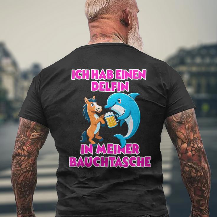 Delfin In Meiner Bauchtasche Party Outfit Summer Mallorca T-Shirt mit Rückendruck Geschenke für alte Männer