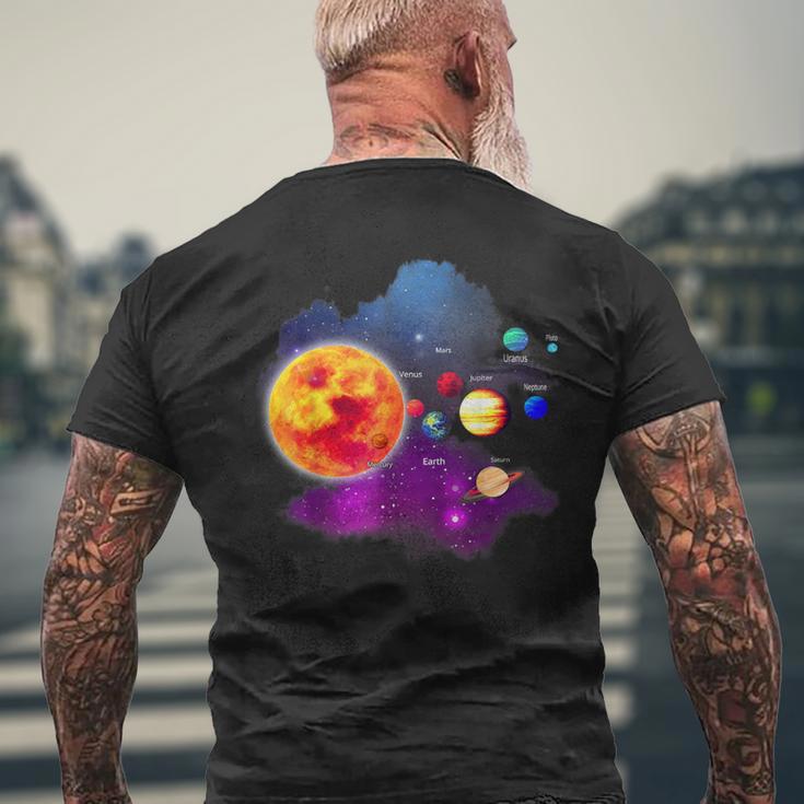 Solar System Motif With Sun Planets Stars Galaxies T-Shirt mit Rückendruck Geschenke für alte Männer