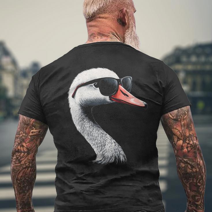 Swan Bird Graphic Animal Illustration Sunglasses Swan T-Shirt mit Rückendruck Geschenke für alte Männer