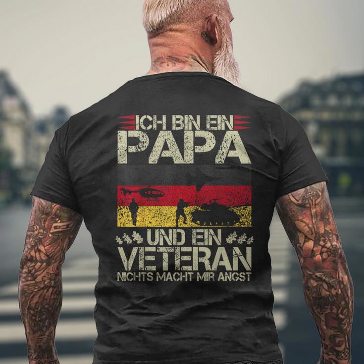 Veteran Father's Day Oak Leaves Soldier And Dad T-Shirt mit Rückendruck Geschenke für alte Männer