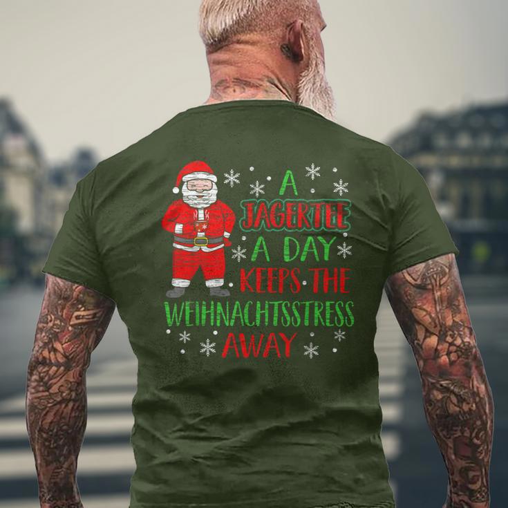 A Jager A Day Keeps Christmas Stress Away Austria T-Shirt mit Rückendruck Geschenke für alte Männer