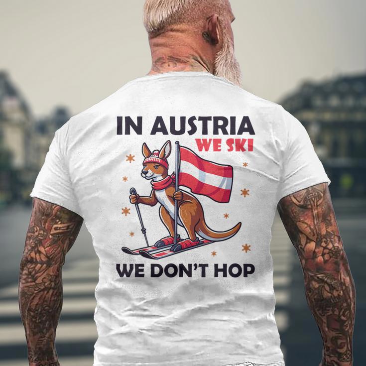 In Austria We Ski We Don't Hop Kangaroo Austria T-Shirt mit Rückendruck Geschenke für alte Männer