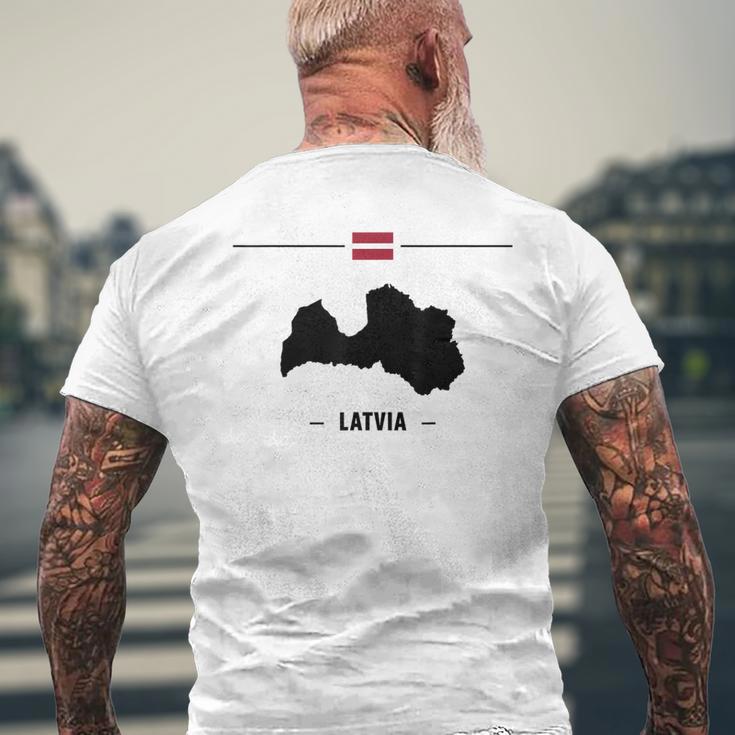 Lettische Flagge Mit Landkarte Und Name Des Landes Lettland T-Shirt mit Rückendruck Geschenke für alte Männer