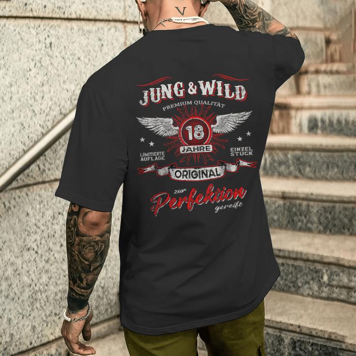 18 Jahre Jung & Wild Zum Perfektion Matured 18Th Birthday T-Shirt mit Rückendruck Geschenke für Ihn