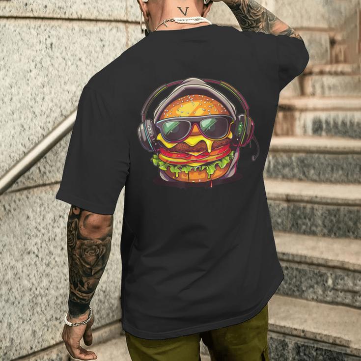 Cheeseburger With Sunglasses I Cheeseburger T-Shirt mit Rückendruck Geschenke für Ihn