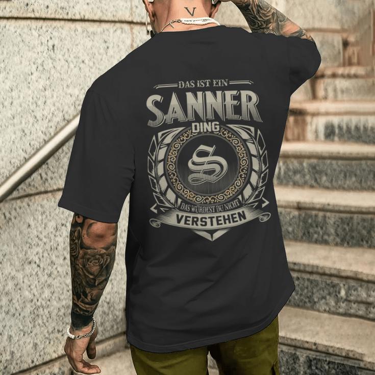 Das Ist Ein Sanner Ding Sanner Name T-Shirt mit Rückendruck Geschenke für Ihn