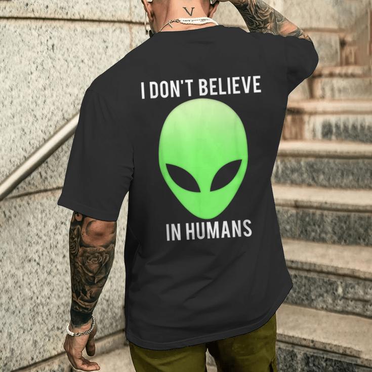 I Don't Believe In HumansT-Shirt mit Rückendruck Geschenke für Ihn