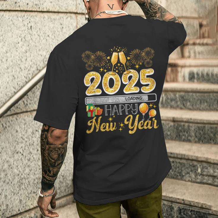 Happy New Year 2025 Loading Fireworks Champagne Lover T-Shirt mit Rückendruck Geschenke für Ihn