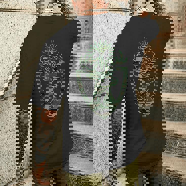 Hubert Hubertus Patron De Saint Des Chasseurs De Cerf Camo Homme T-shirt imprimé au dos Cadeaux pour lui