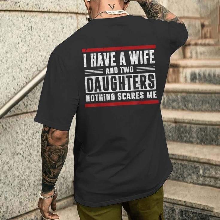 Ich Habe Eine Frau Und Zwei Töchterter Ich Habe Eine Frau Und Zwei Töchter S T-Shirt mit Rückendruck Geschenke für Ihn