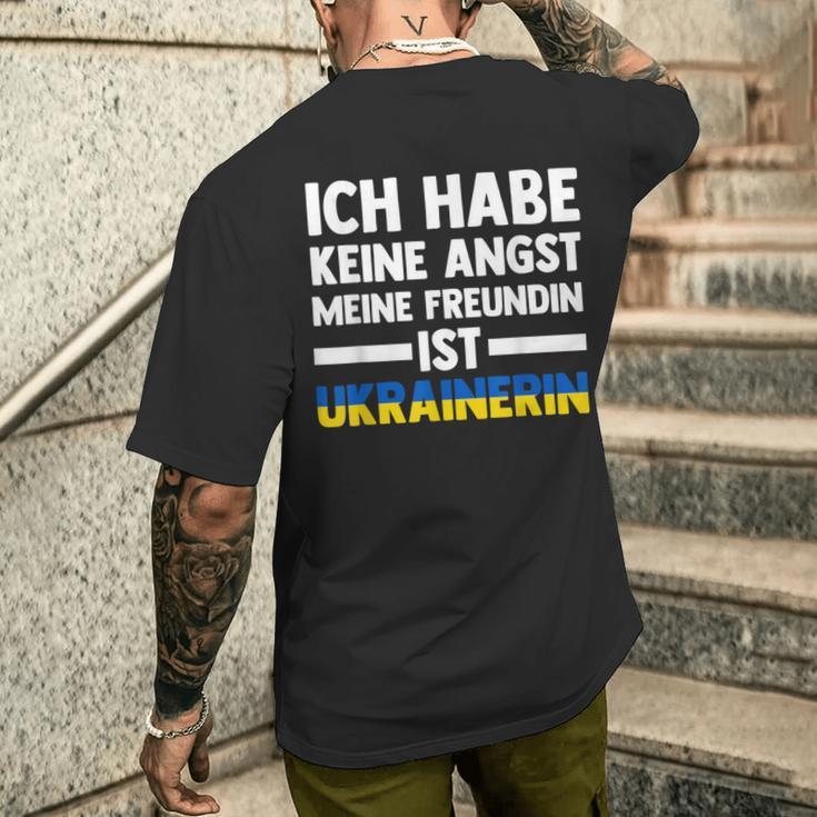 Ich Habe Keine Angst Meine Freundin Ist Ukrainer T-Shirt mit Rückendruck Geschenke für Ihn