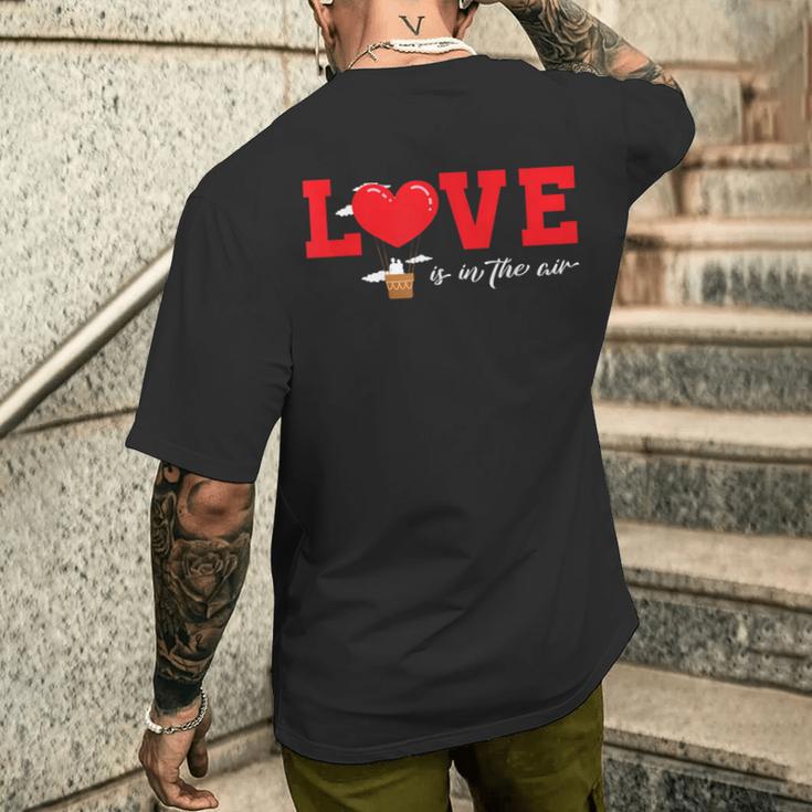 Love Is In The Air Flying Hot Air Balloon T-Shirt mit Rückendruck Geschenke für Ihn