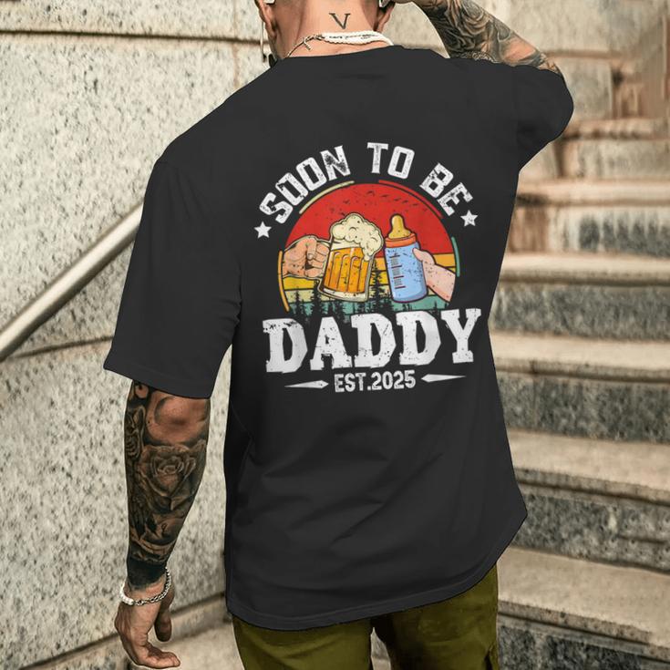 Soon To Be Daddy 2025 Retro Pregnancy Announcement Dad T-Shirt mit Rückendruck Geschenke für Ihn