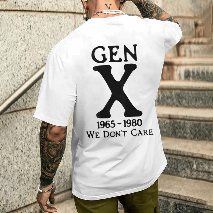 Gen X 1965 1980 Ist Es Uns Egal T-Shirt mit Rückendruck Geschenke für Ihn