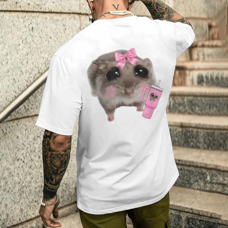 Sad Hamster Meme Drink Bottle Gray T-Shirt mit Rückendruck Geschenke für Ihn