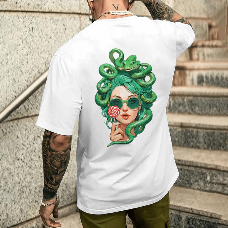 Sunglasses Green Snake Hair Hairstyle Medusa T-Shirt mit Rückendruck Geschenke für Ihn