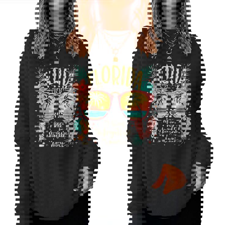 Florida Girls Trip 2025 Beach Vibes Family Vacation Graphic Women Sweatshirt